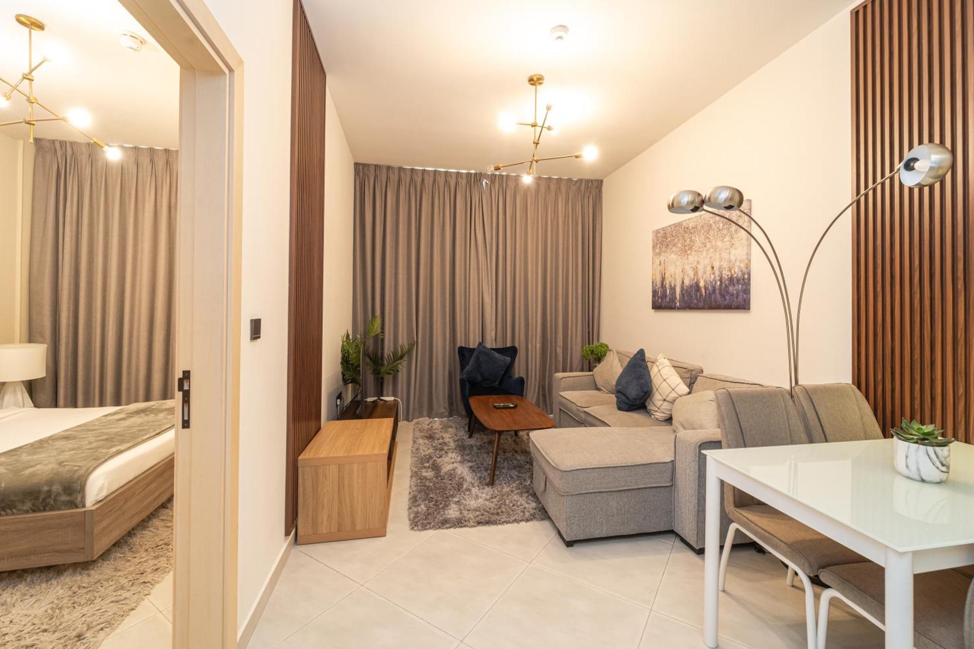 Apartment Luxury In With Pool, Gym & Views Dubai