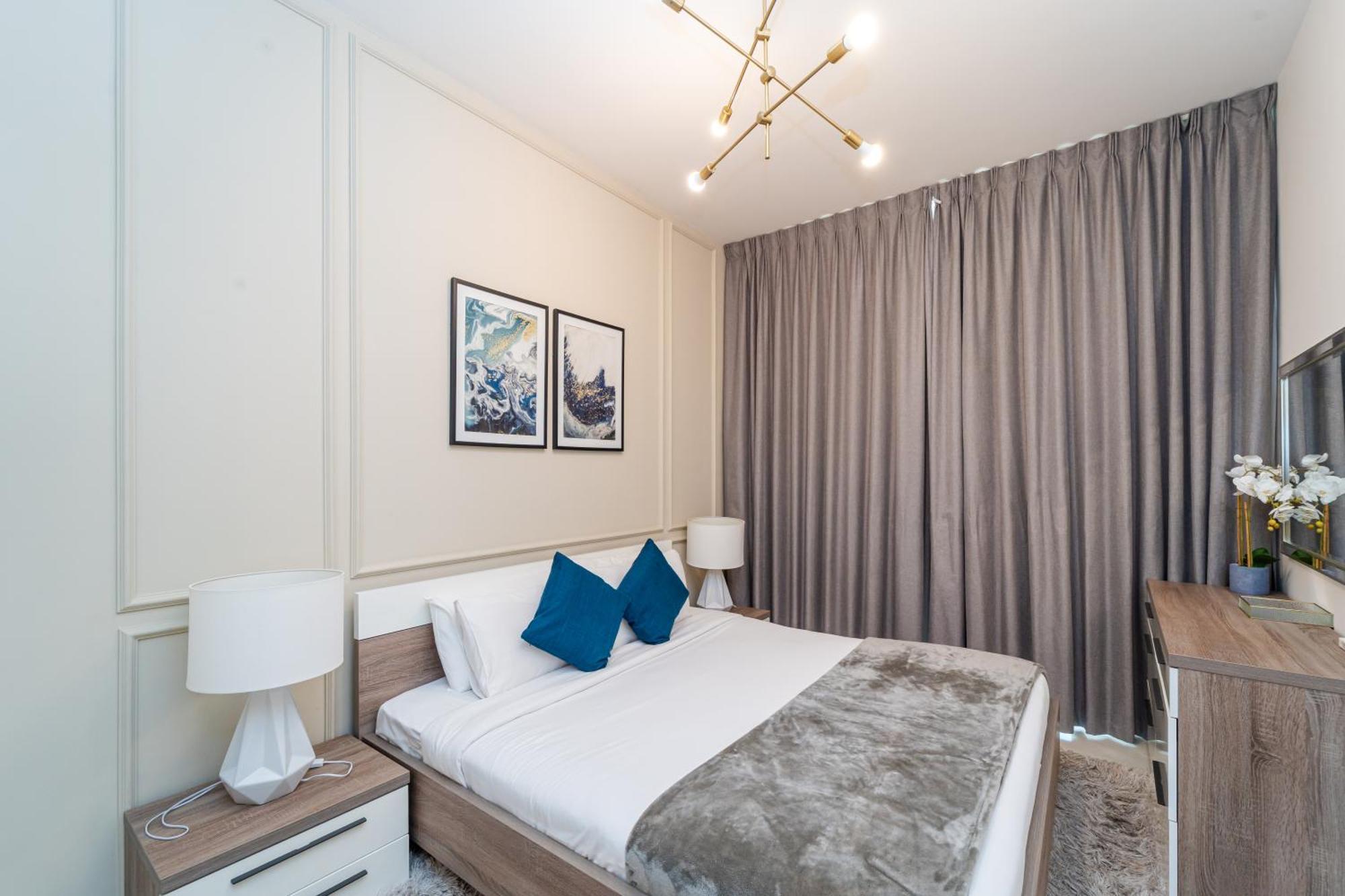 Luxury In With Pool, Gym & Views Apartment Dubai